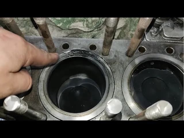 Skuteczne sposoby na czyszczenie bloku silnika pod uszczelkę